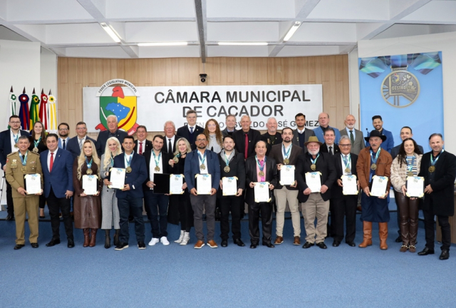 Câmara reconhece trajetória dos Destaque Caçadorenses
